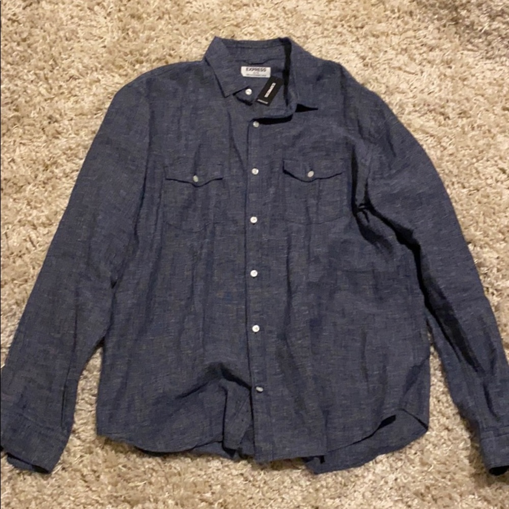 Men’s Express Button-Up - Picture 2 of 3